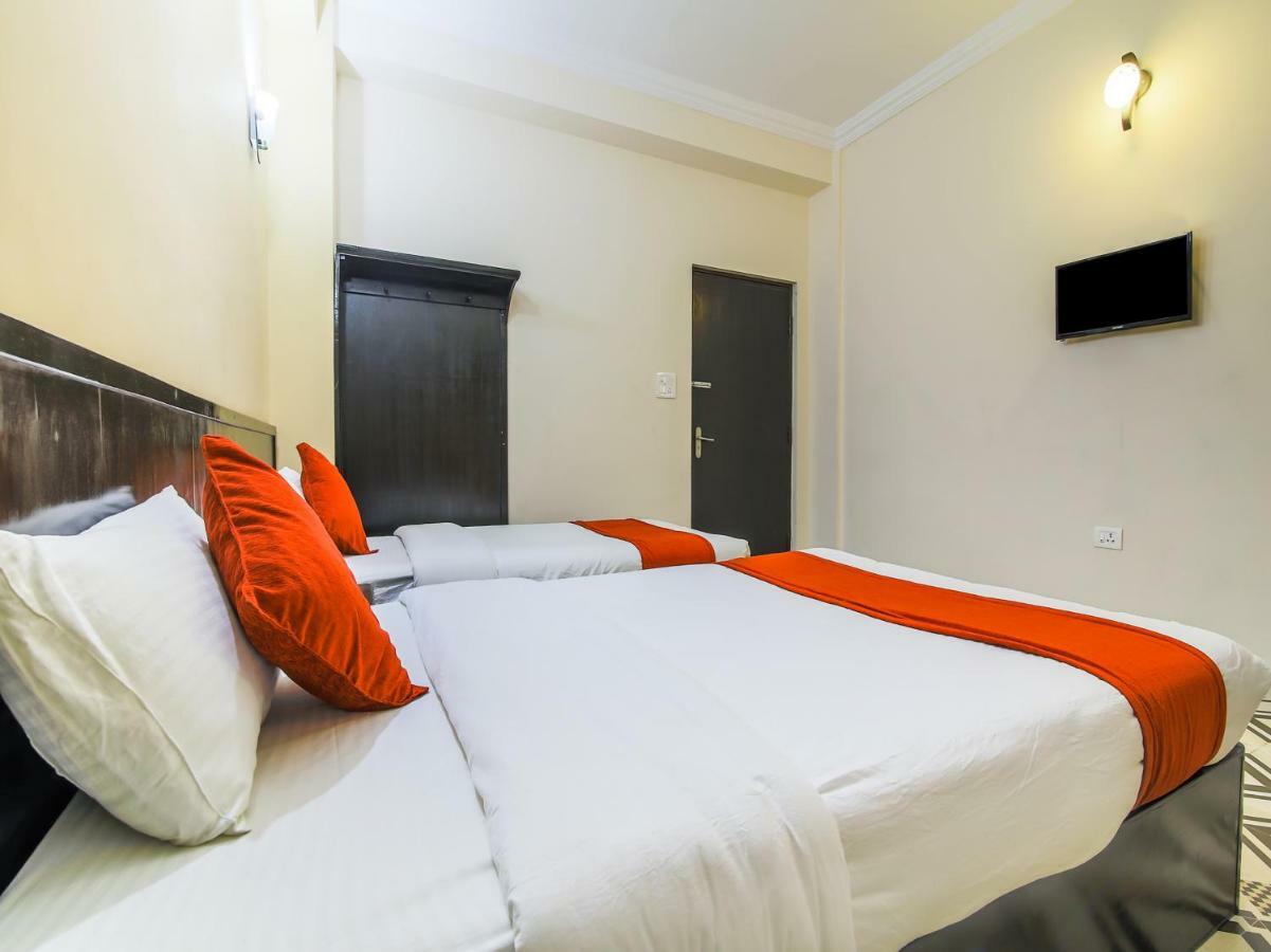 Oyo 315 Aadarsha Inn 拉明德 外观 照片