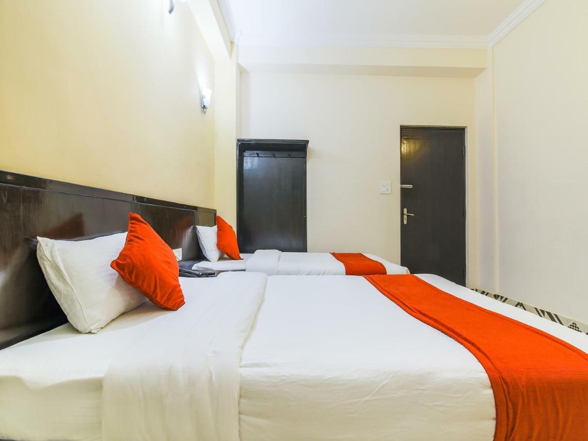 Oyo 315 Aadarsha Inn 拉明德 外观 照片