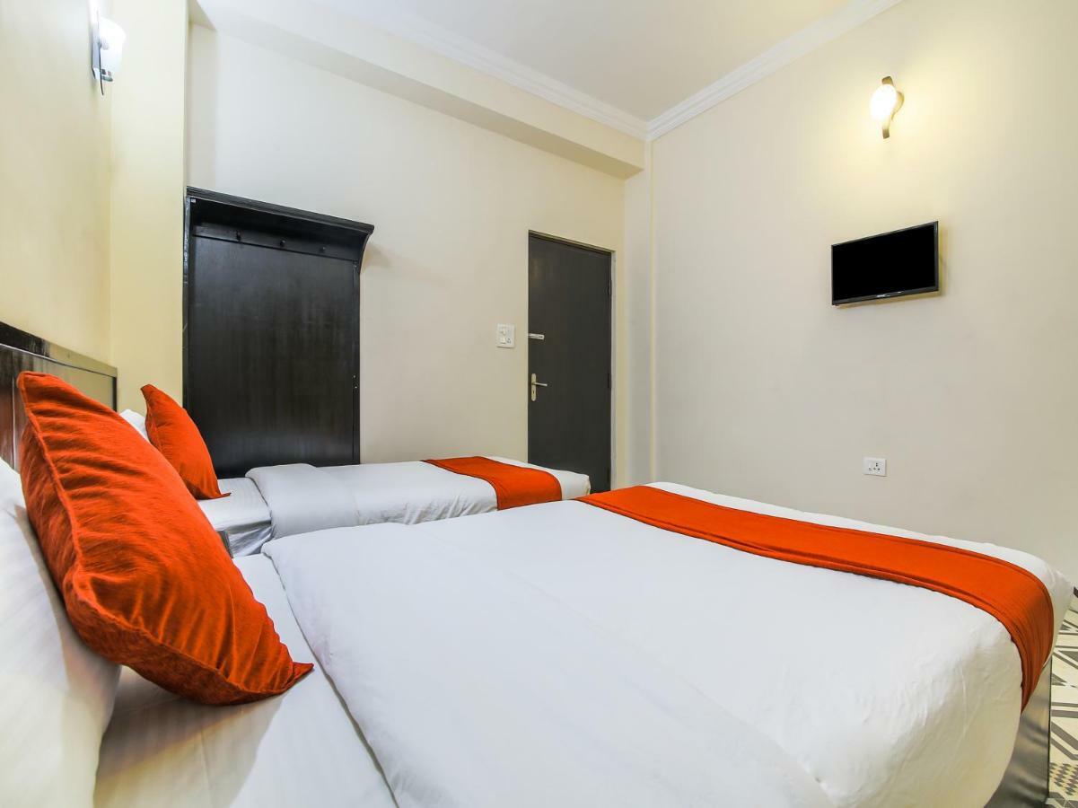 Oyo 315 Aadarsha Inn 拉明德 外观 照片
