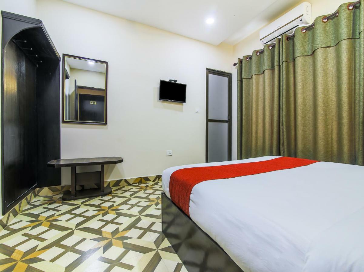 Oyo 315 Aadarsha Inn 拉明德 外观 照片