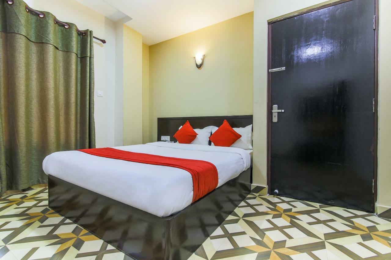 Oyo 315 Aadarsha Inn 拉明德 外观 照片
